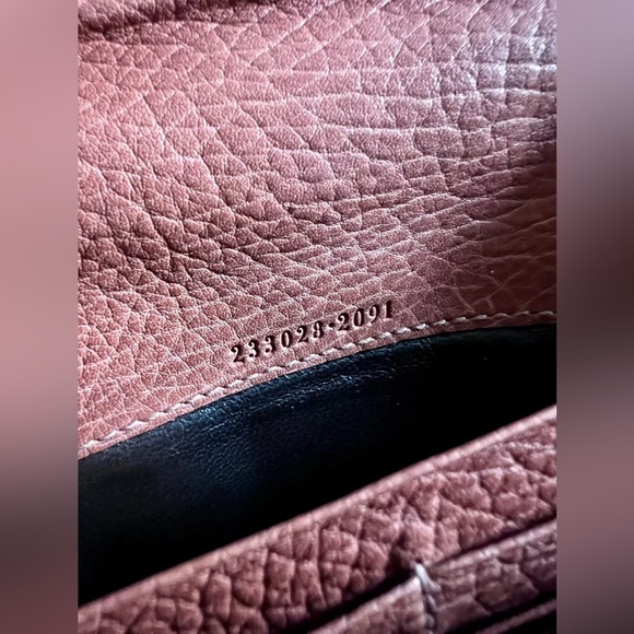Gucci Orange (salmon?) Calfskin Continental Wallet, Authentic, Pre-loved - Picture 16 of 16